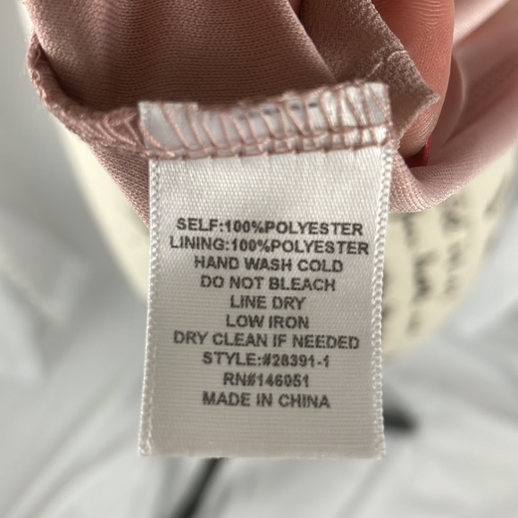 NWT Sheer Dusty Rose Blouse Size Small. - Picture 7 of 7